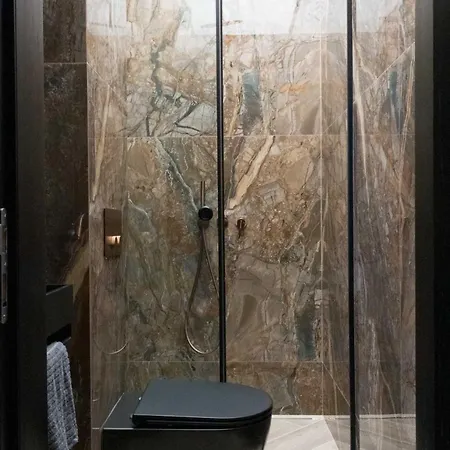 Beachfront Luxurious Penthouse With Panoramic View Apartment *